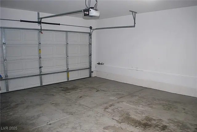 $1,995 | 9037 West Victor Creek Avenue, Las Vegas, NV 89149