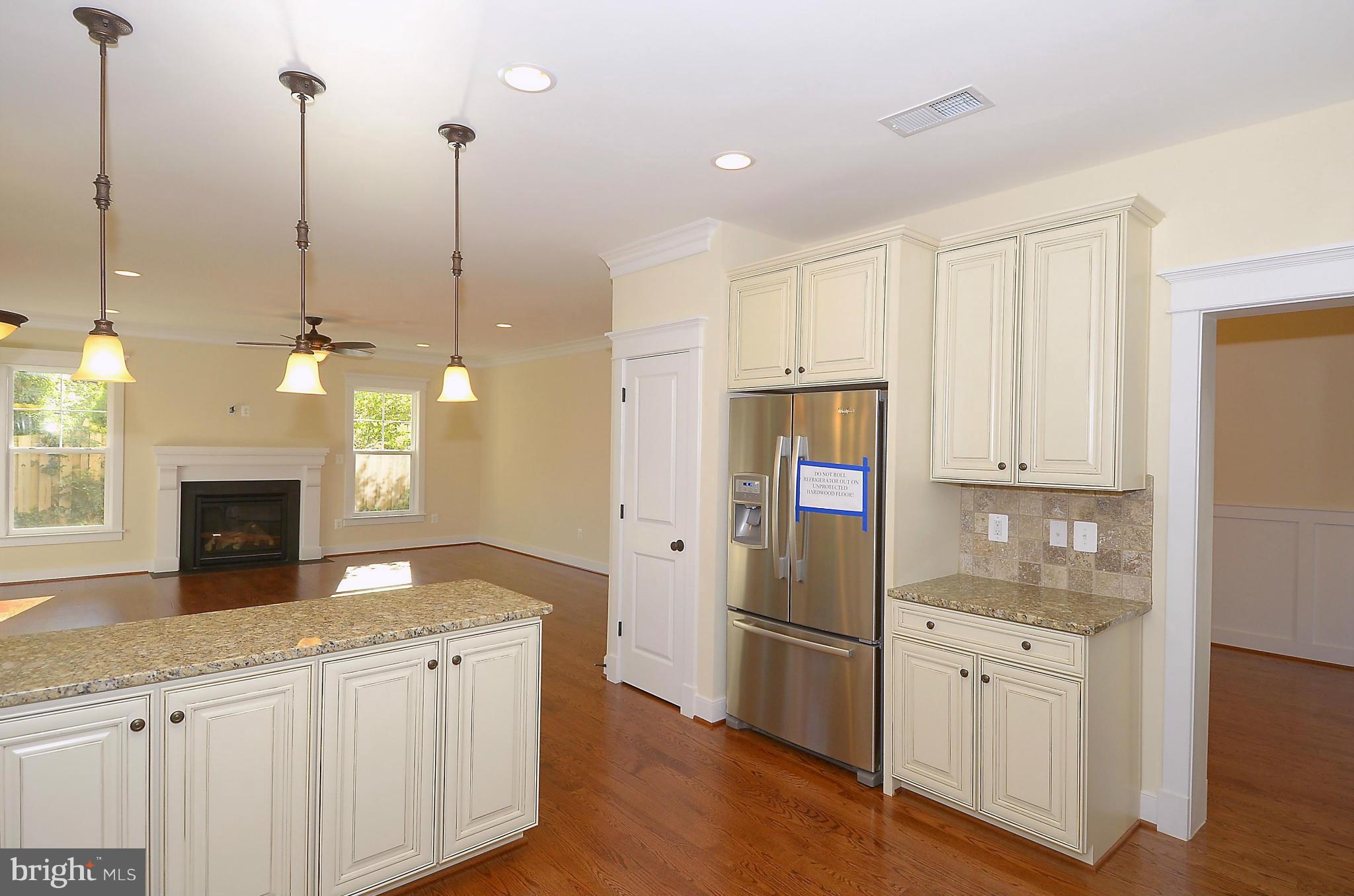 8020 Wellington Road Alexandria, VA 22308 - Photo 10 of 22 Kitchen