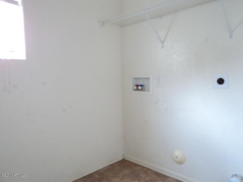 13259 West Boca Raton Road Surprise, AZ 85379 - Photo 18 of 22 LAUNDRY