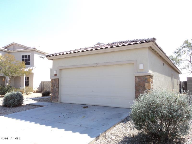 13259 West Boca Raton Road Surprise, AZ 85379 - Photo 5 of 22 FRONT
