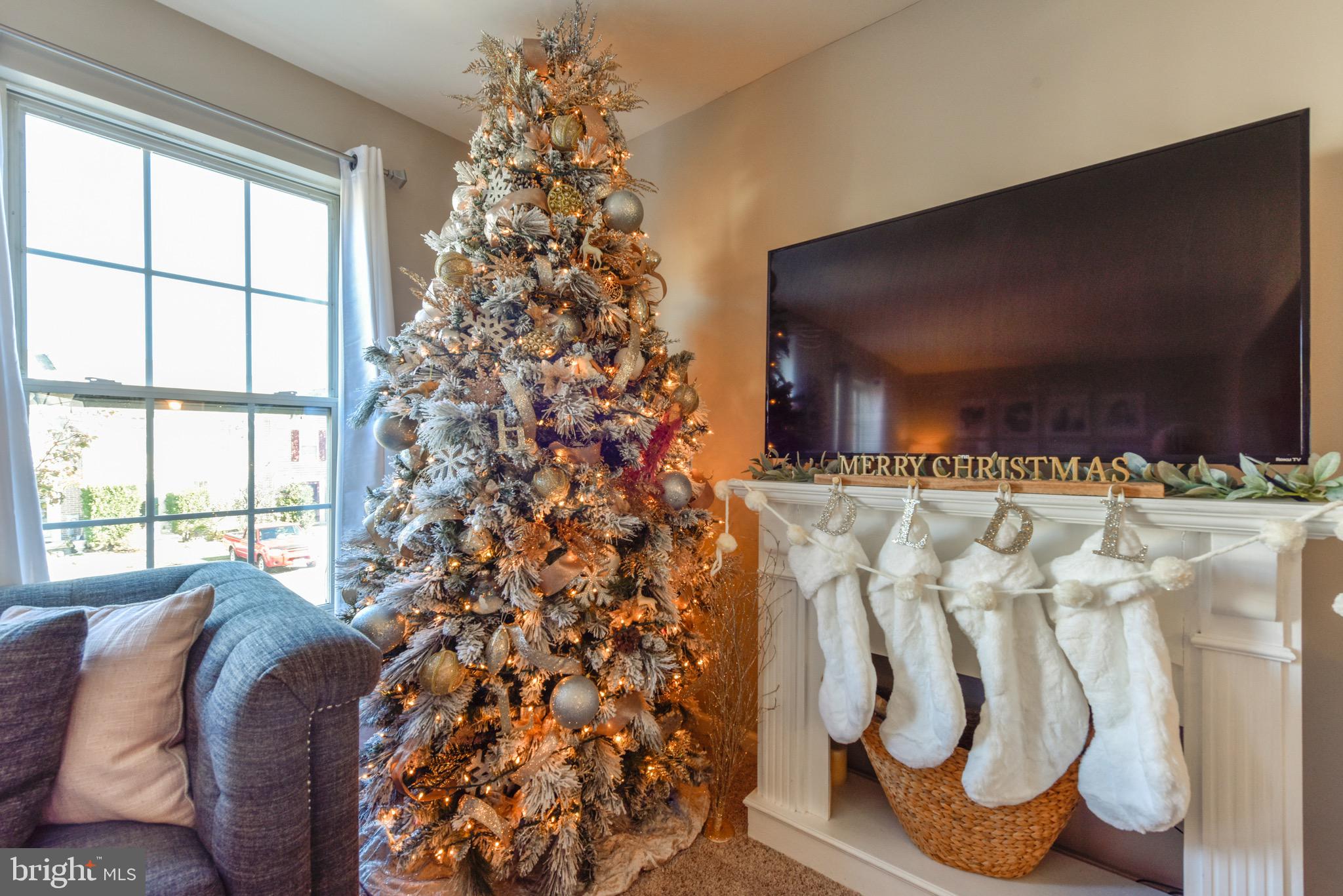 52 Millstream Road Pine Hill, NJ 08021 - Photo 23 of 57 Living Room