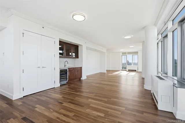 $12,000 | 3220 Arlington Avenue, Unit 12AB | Central Riverdale