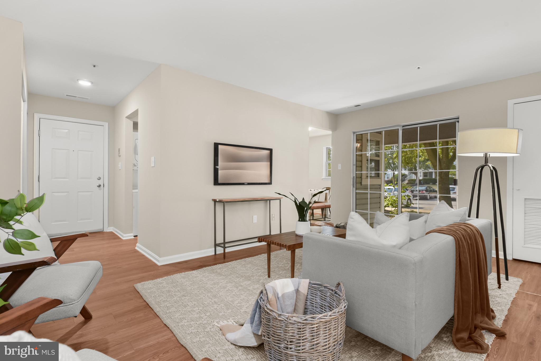 8341 Montgomery Run Road, Unit A Ellicott City, MD 21043 - Photo 11 of 30 Living Room