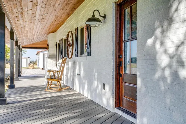 $1,400,000 | 1302 Farm To Market Road 1885, Weatherford, TX 76088