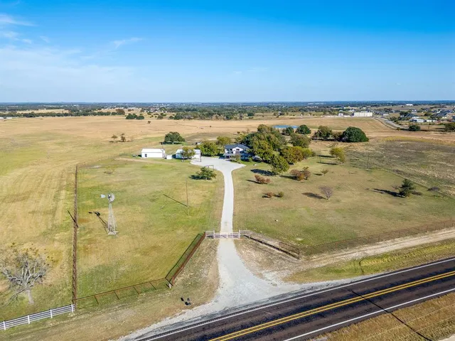 $1,400,000 | 1302 Farm To Market Road 1885, Weatherford, TX 76088