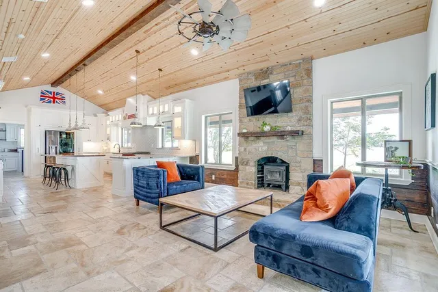 $1,400,000 | 1302 Farm To Market Road 1885, Weatherford, TX 76088