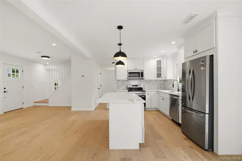 $675,000 | 276 Agor Lane, Mahopac, NY 10541