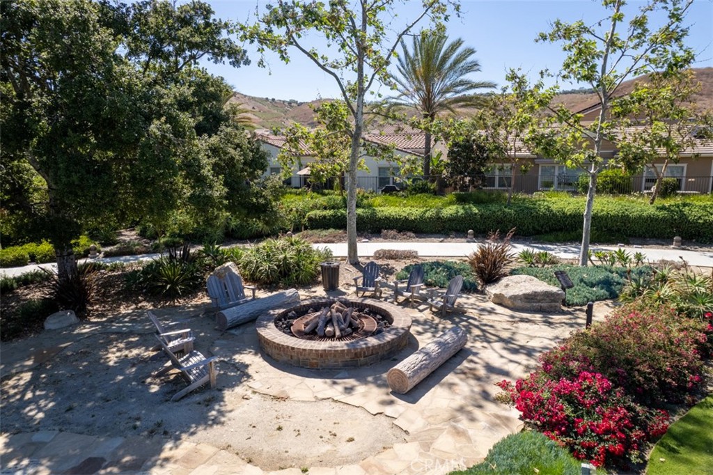 23 Vivido Street Rancho Mission Viejo, CA 92694 - Photo 41 of 44 a view of a backyard with plants and patio