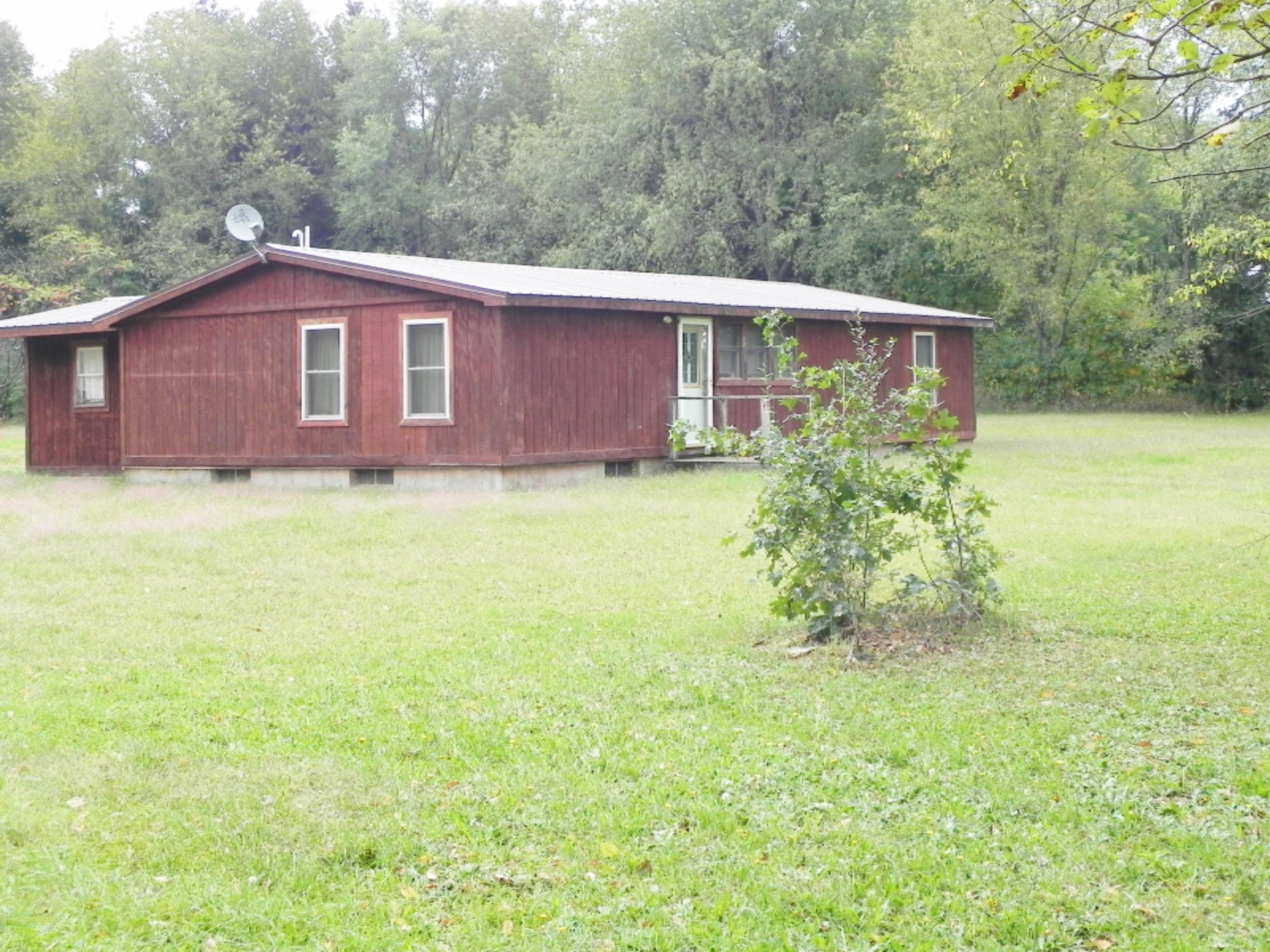 17400 Michigan Avenue Three Rivers, MI 49093 - Photo 1 of 15 DSCN8307