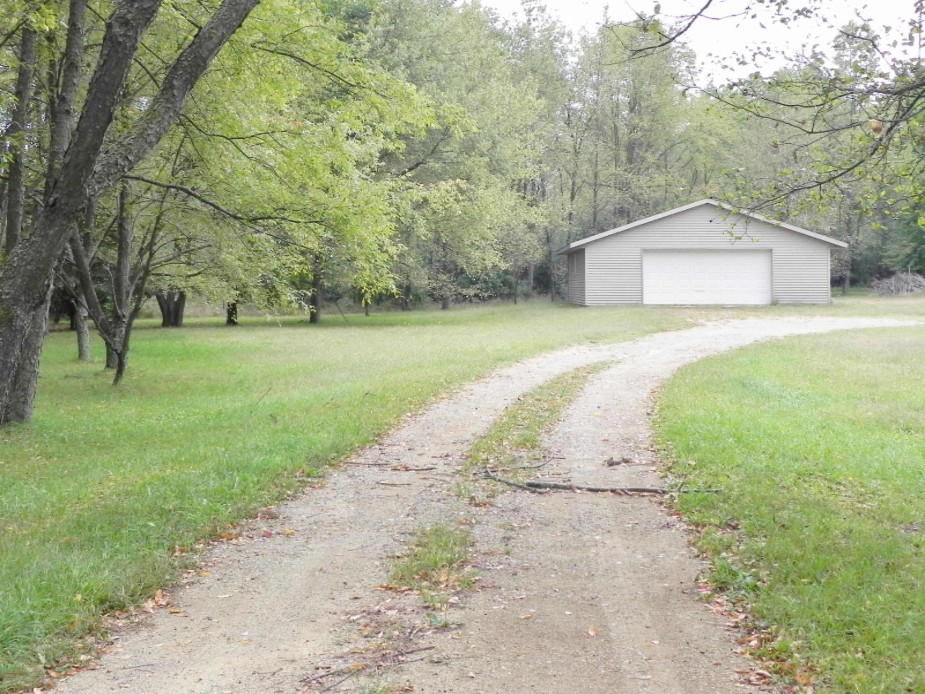 17400 Michigan Avenue Three Rivers, MI 49093 - Photo 2 of 15 DSCN8306