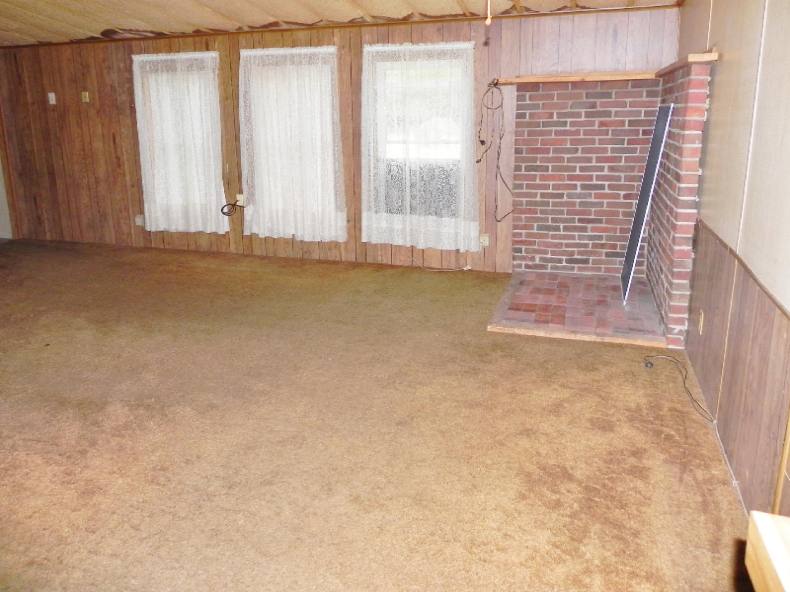 17400 Michigan Avenue Three Rivers, MI 49093 - Photo 4 of 15 DSCN8293