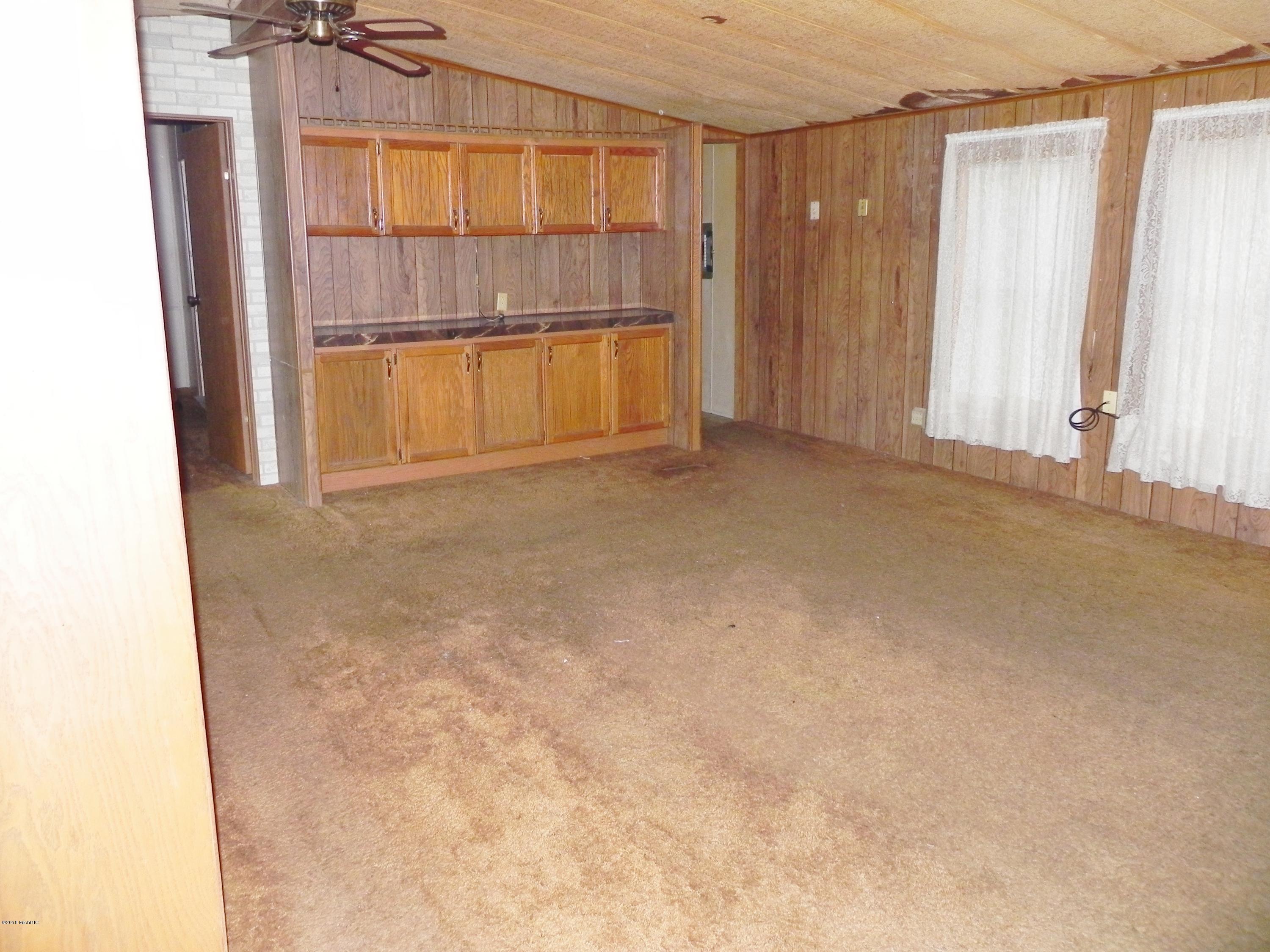 17400 Michigan Avenue Three Rivers, MI 49093 - Photo 7 of 15 DSCN8294