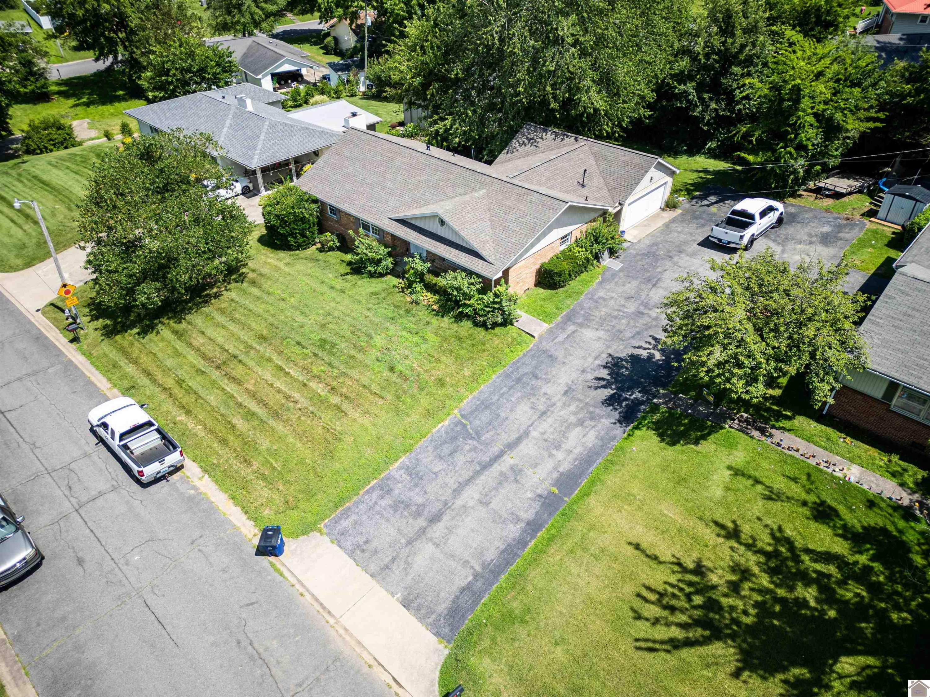 3712 Springdale Circle Paducah, KY 42001 - Photo 33 of 35 Aerial view of property