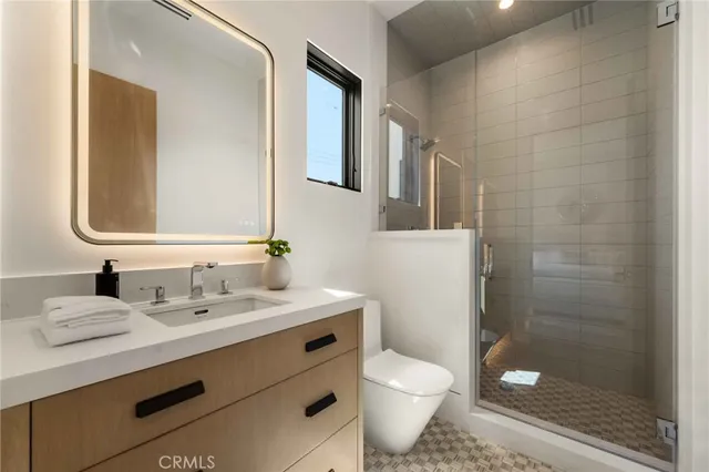 $8,495,000 | 412 Heliotrope Avenue, Corona del Mar, CA 92625