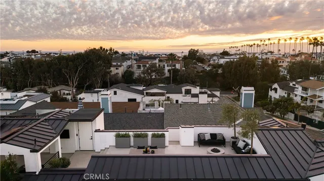 $8,495,000 | 412 Heliotrope Avenue, Corona del Mar, CA 92625