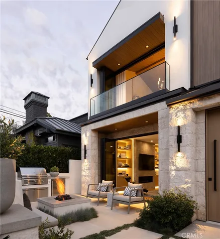 $8,495,000 | 412 Heliotrope Avenue, Corona del Mar, CA 92625