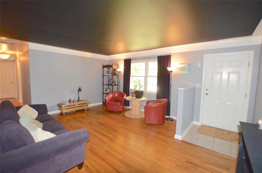 104 Bennett Road Carmel, IN 46032 - Photo 12 of 27 Gallery Image 12