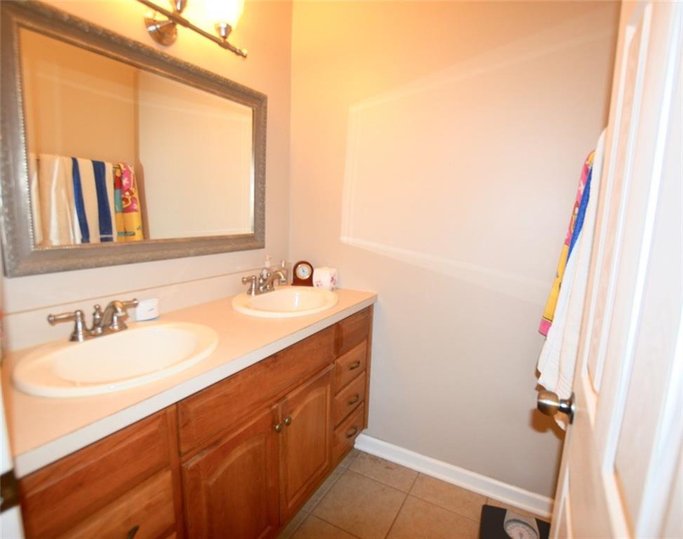 104 Bennett Road Carmel, IN 46032 - Photo 14 of 27 Gallery Image 14