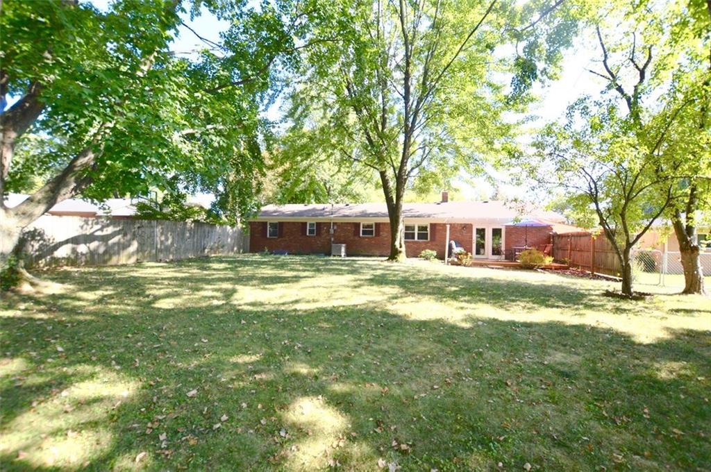 104 Bennett Road Carmel, IN 46032 - Photo 21 of 27 Gallery Image 21