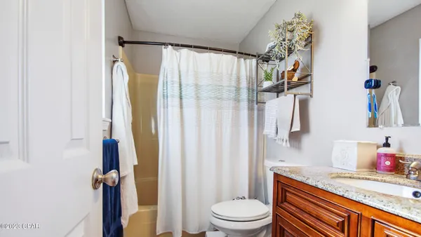 $2,100 | 7766 Betty Louise Drive, Panama City, FL 32404