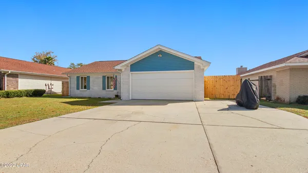 $2,100 | 7766 Betty Louise Drive, Panama City, FL 32404