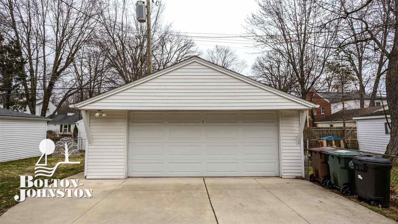 1718 Newcastle Road Grosse Pointe Woods, MI 48236 - Photo 39 of 39