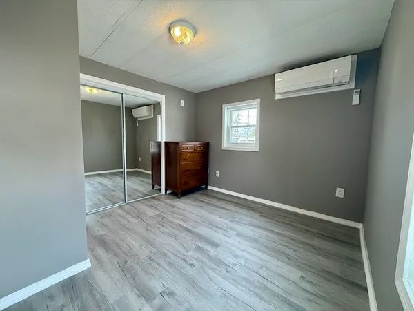 $119,900 | 31 Mobile Home Way, Springfield, MA 01119