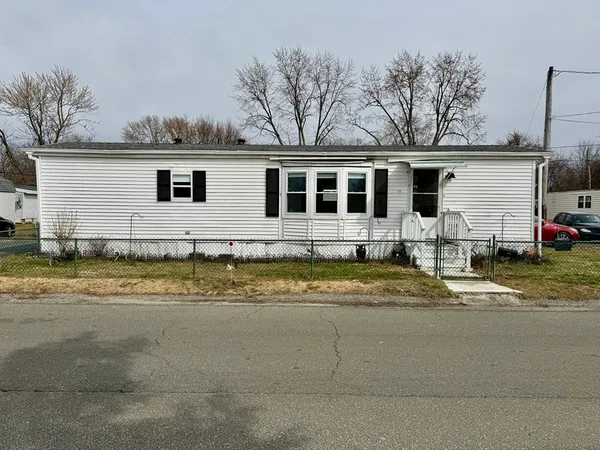 $119,900 | 31 Mobile Home Way, Springfield, MA 01119
