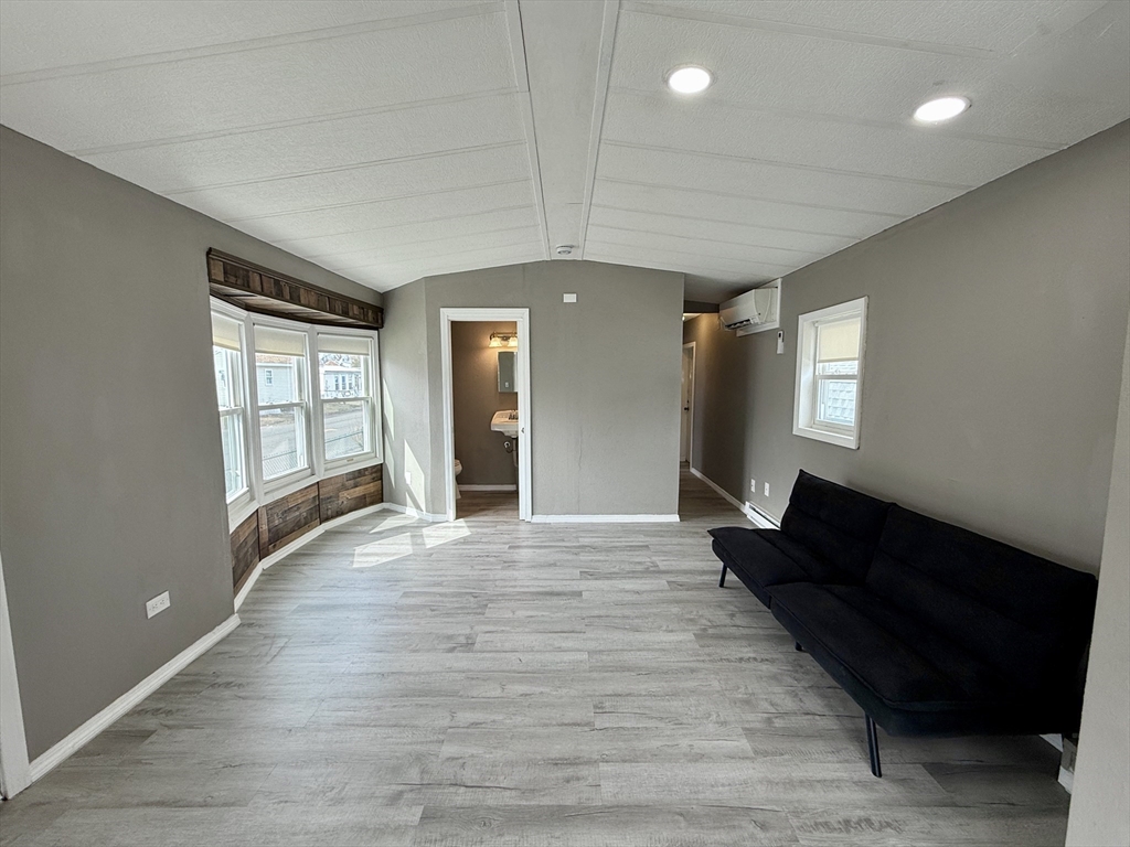 31 Mobile Home Way Springfield, MA 01119 - Photo 3 of 19