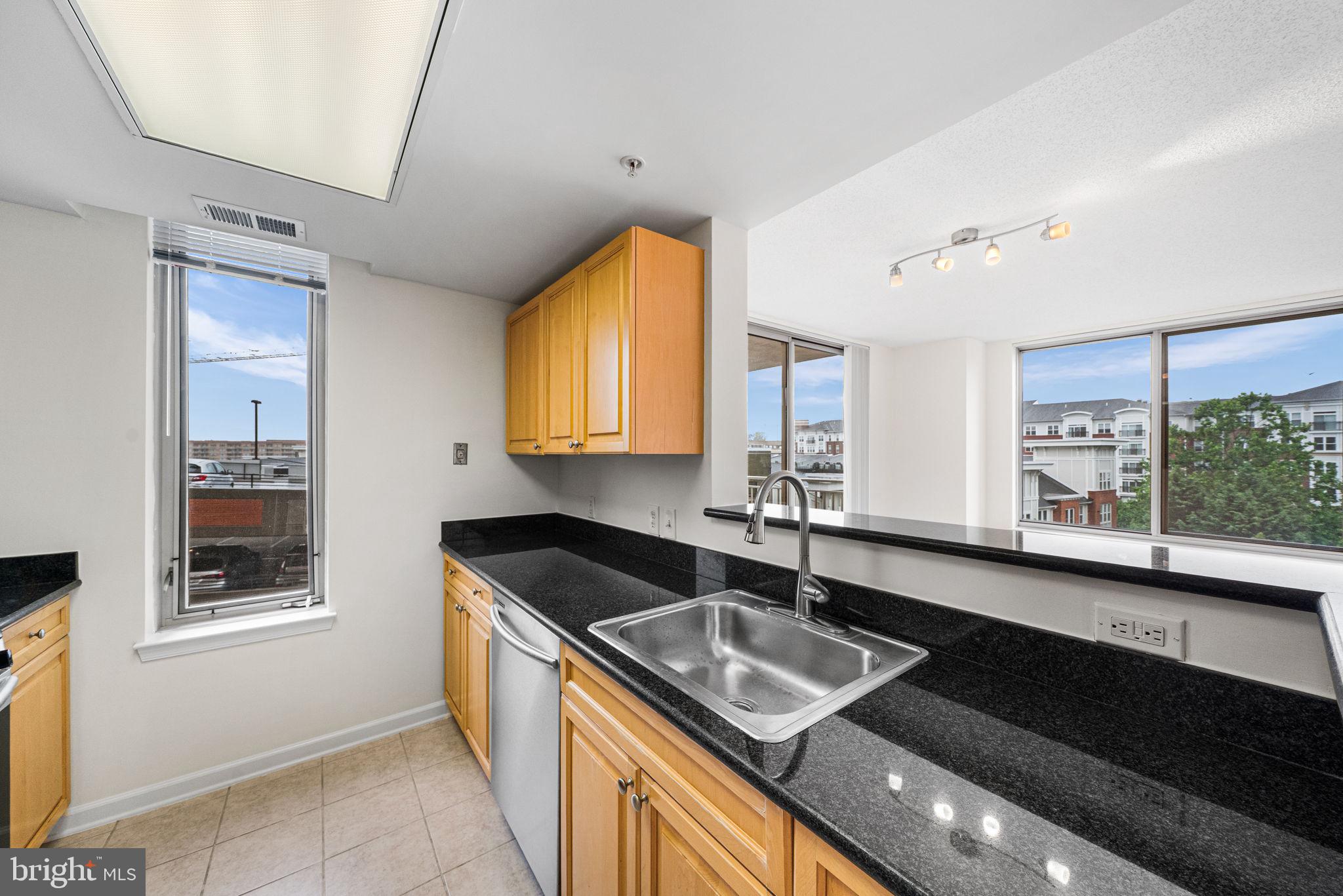 2726 Gallows Road, Unit 619 Vienna, VA 22180 - Photo 10 of 26