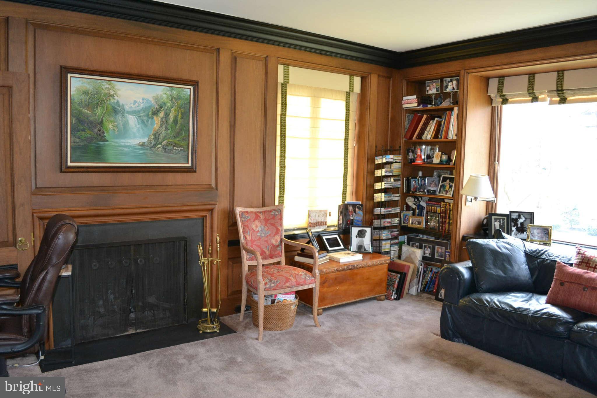 7801 Ridge Terrace Baltimore, MD 21208 - Photo 14 of 27 Family Room