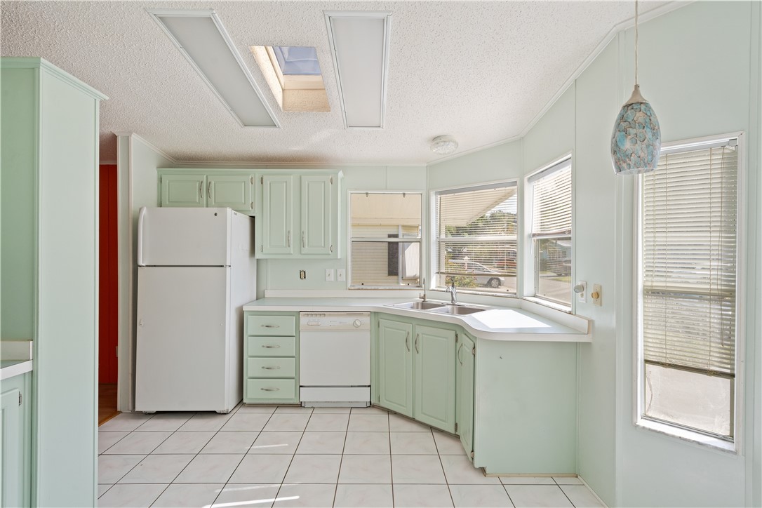 428 Papaya Circle Sebastian, FL 32976 - Photo 11 of 35