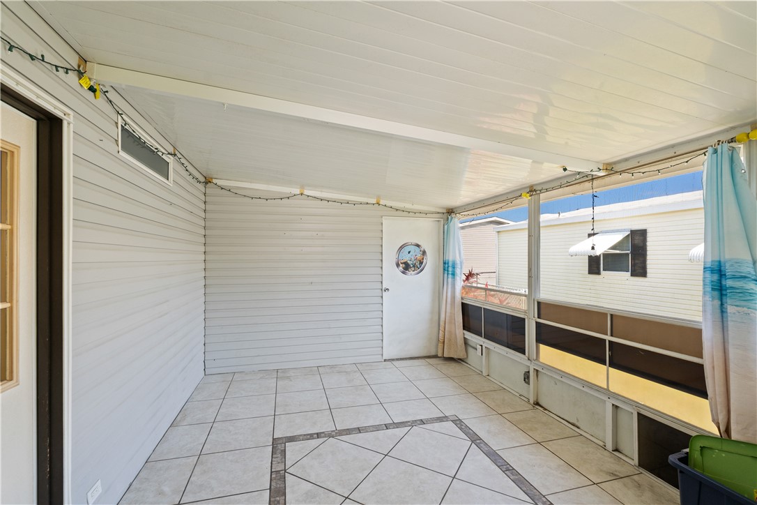 428 Papaya Circle Sebastian, FL 32976 - Photo 25 of 35