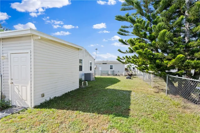 $203,000 | 428 Papaya Circle, Sebastian, FL 32976