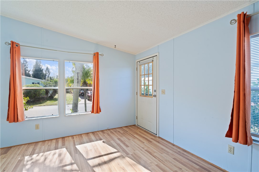 428 Papaya Circle Sebastian, FL 32976 - Photo 7 of 35