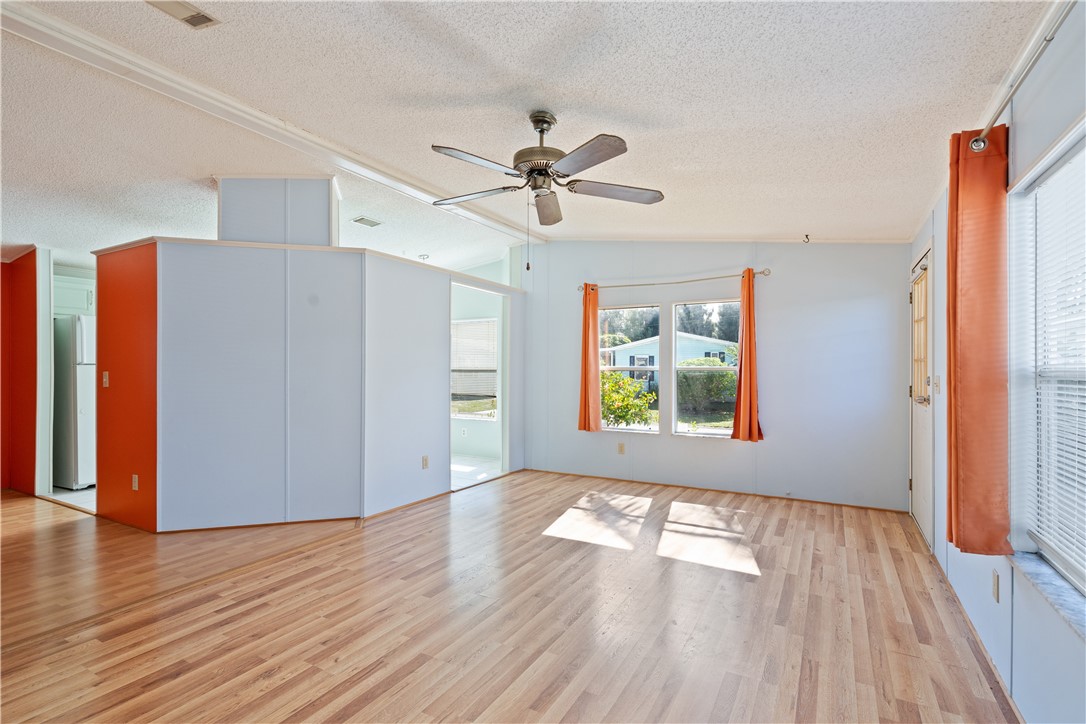 428 Papaya Circle Sebastian, FL 32976 - Photo 9 of 35