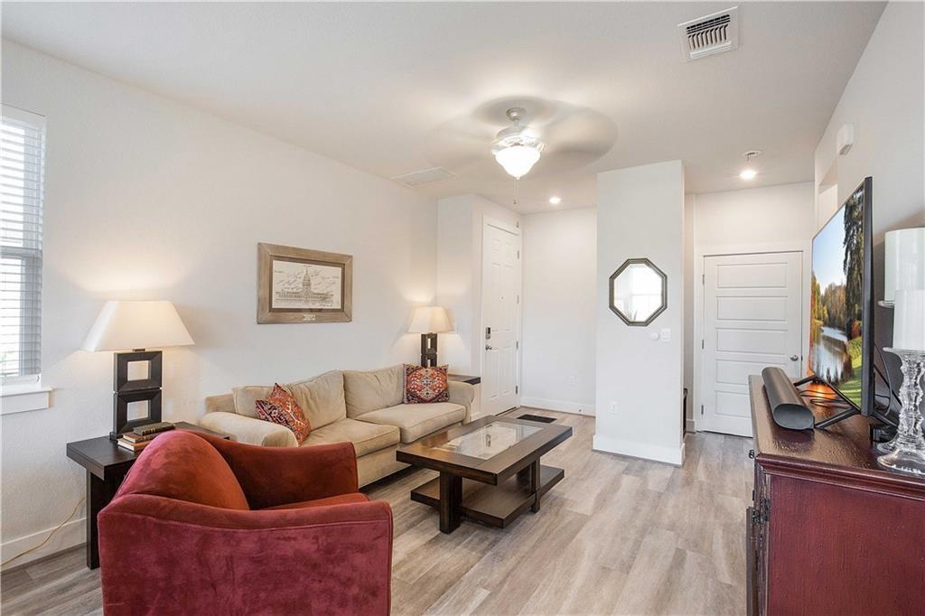 7500 Burnham Place Austin, TX 78744 - Photo 3 of 24