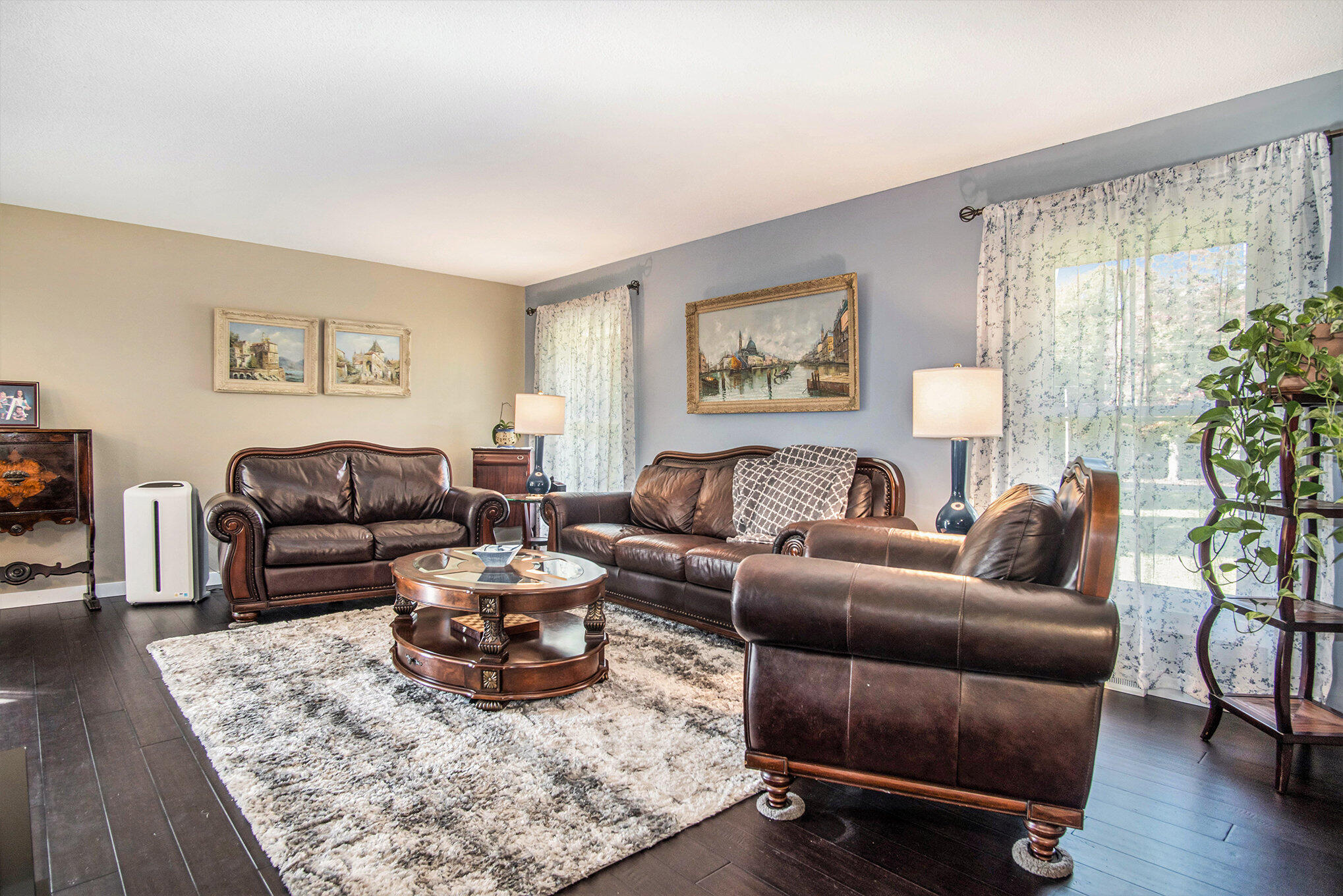 3566 South Brooks Road Muskegon, MI 49444 - Photo 8 of 40 Living Room