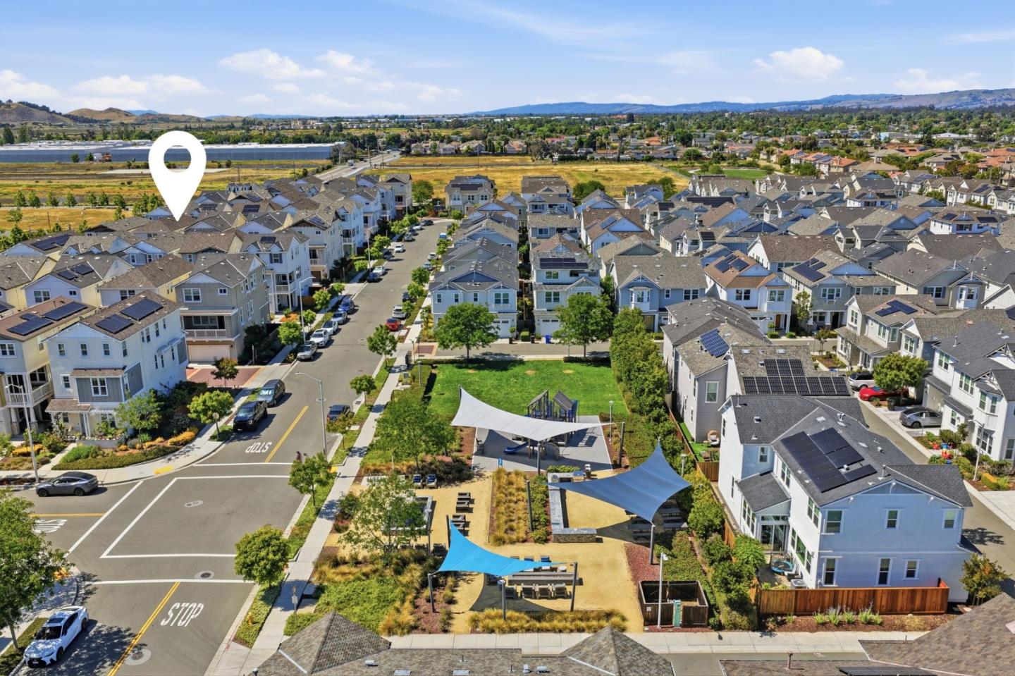 37517 Bay Crest Road Newark, CA 94560 - Photo 82 of 88 an aerial view of residential building and lake