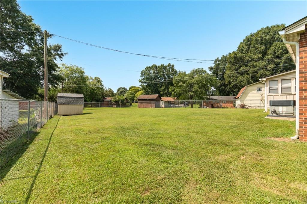 132 Circle Loop Eden, NC 27288 - Photo 26 of 31