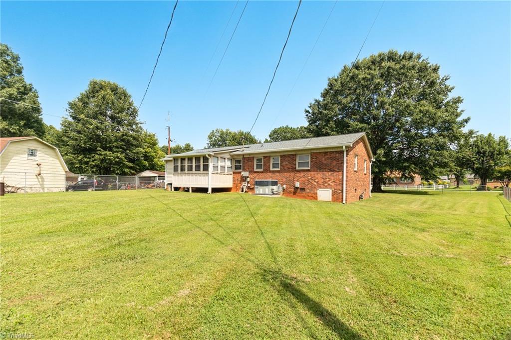 132 Circle Loop Eden, NC 27288 - Photo 27 of 31