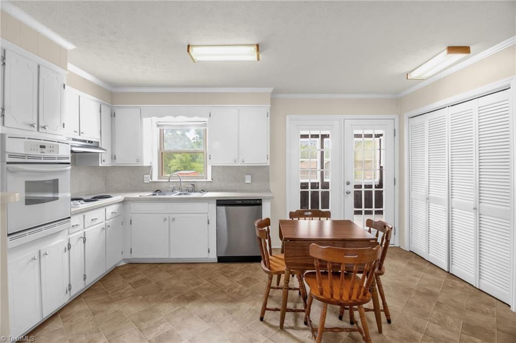 132 Circle Loop Eden, NC 27288 - Photo 9 of 31