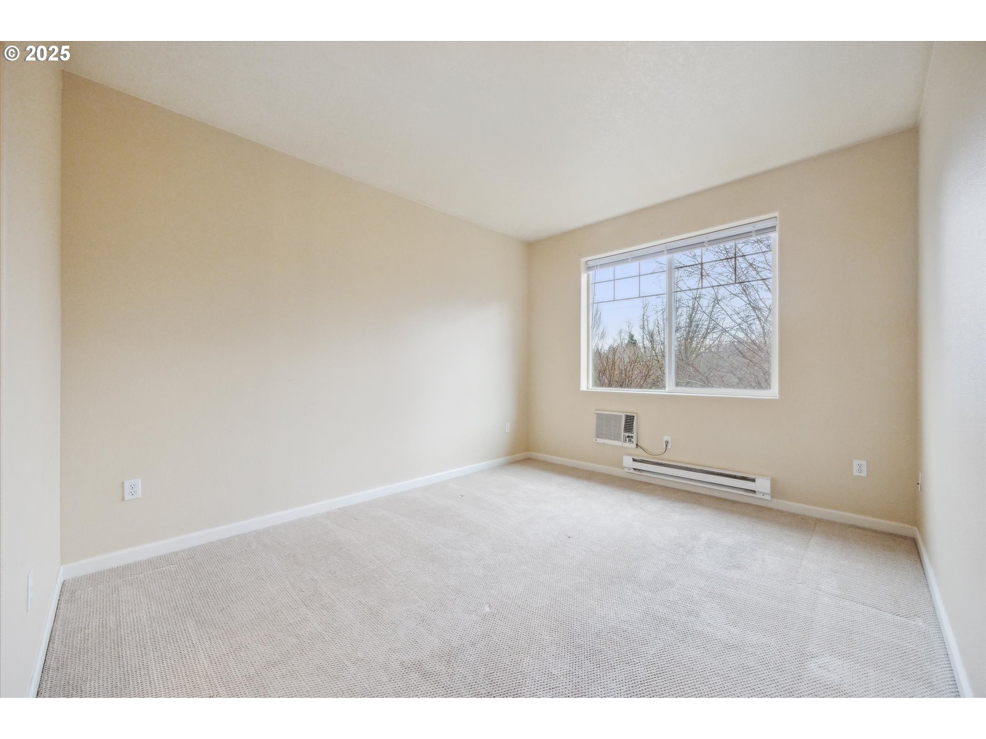 14781 Southwest Beard Road, Unit 102 Beaverton, OR 97007 - Photo 18 of 35