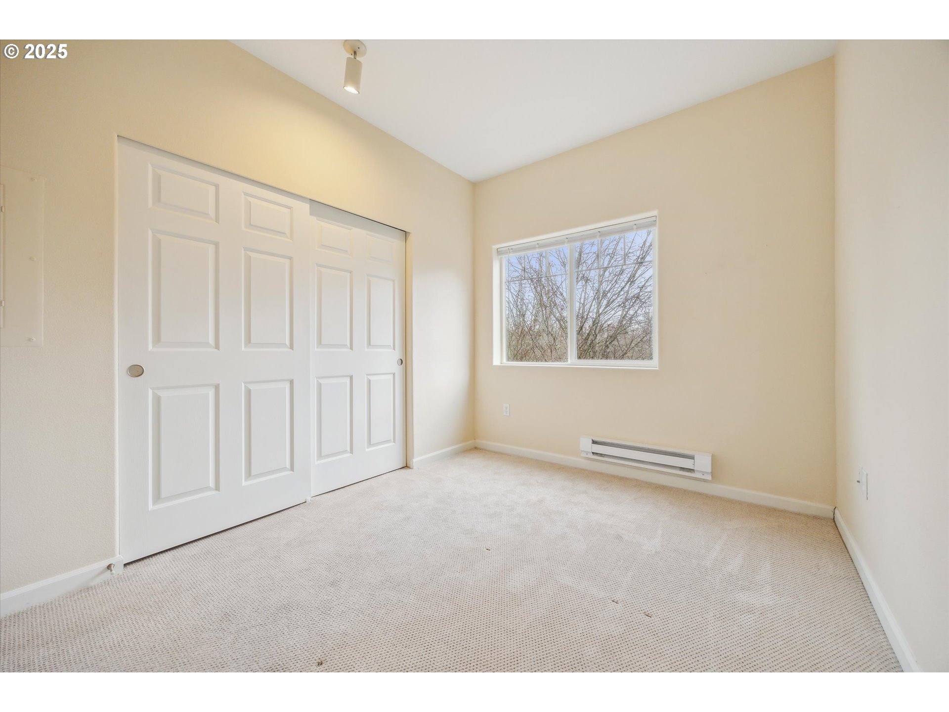 14781 Southwest Beard Road, Unit 102 Beaverton, OR 97007 - Photo 27 of 35