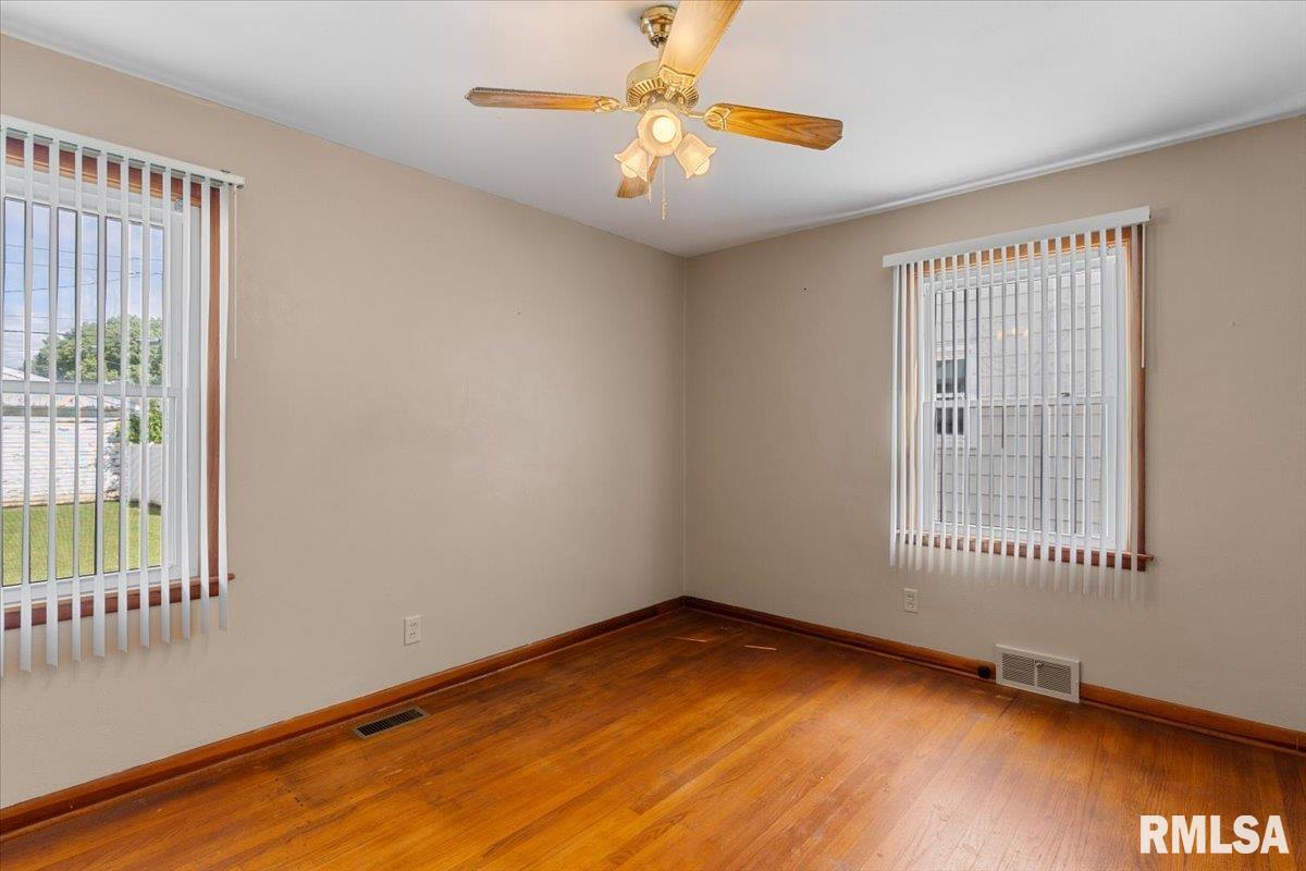 3041 East Trinity Avenue Springfield, IL 62702 - Photo 18 of 37 Gallery Image 18