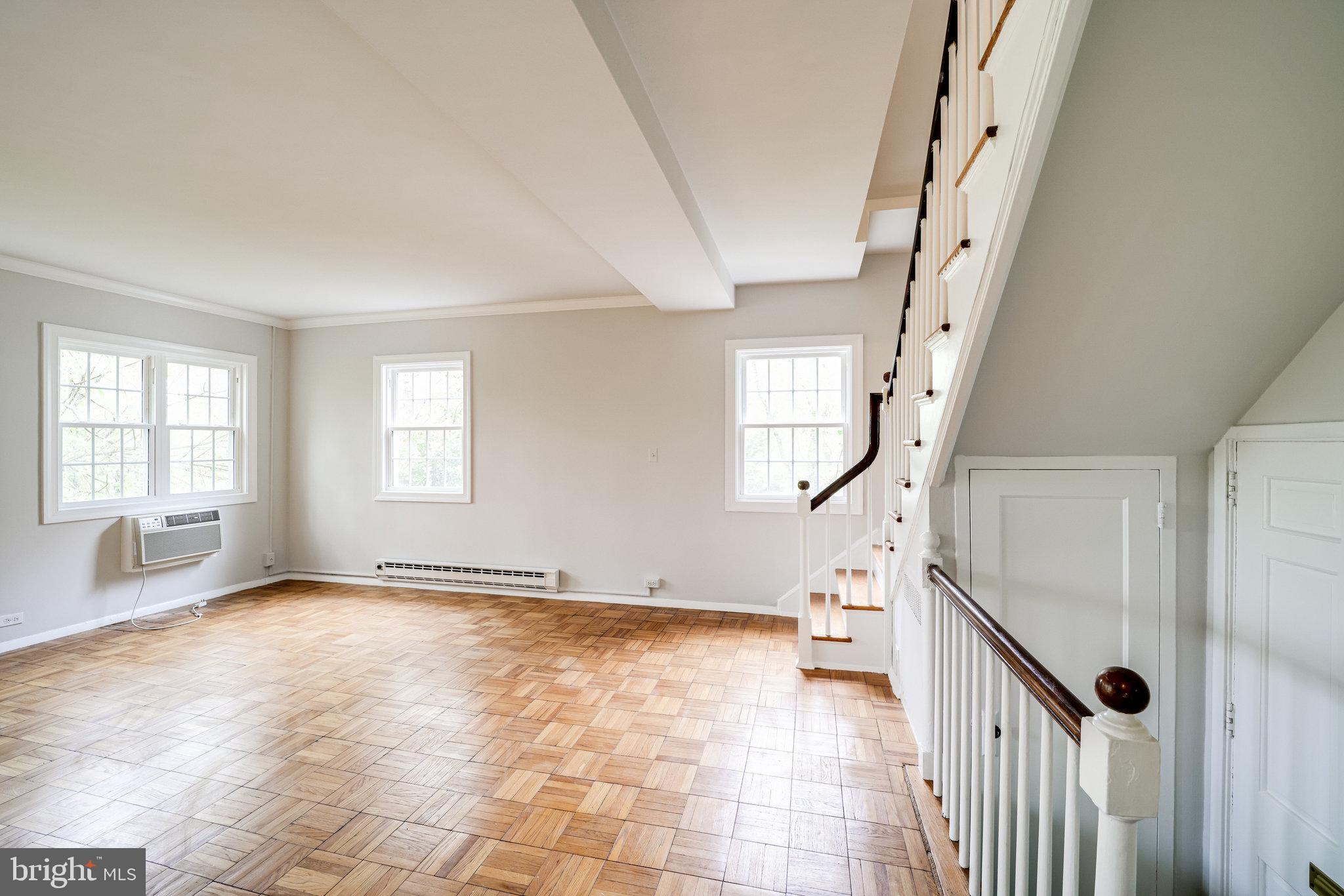 1609 Ripon Place Alexandria, VA 22302 - Photo 2 of 37