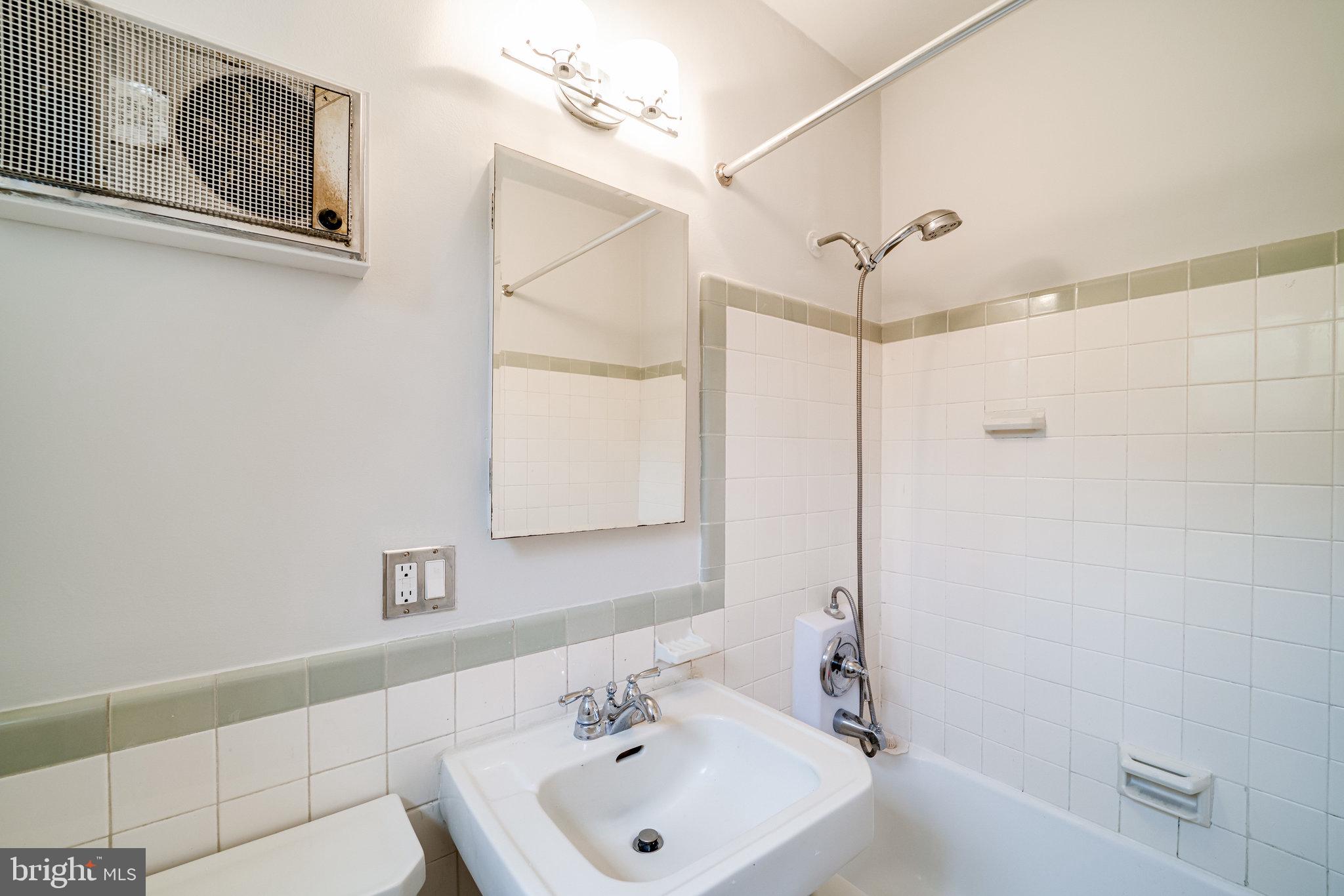 1609 Ripon Place Alexandria, VA 22302 - Photo 24 of 37