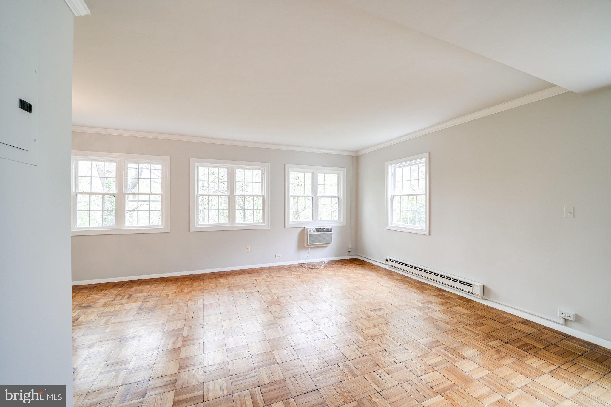 1609 Ripon Place Alexandria, VA 22302 - Photo 3 of 37