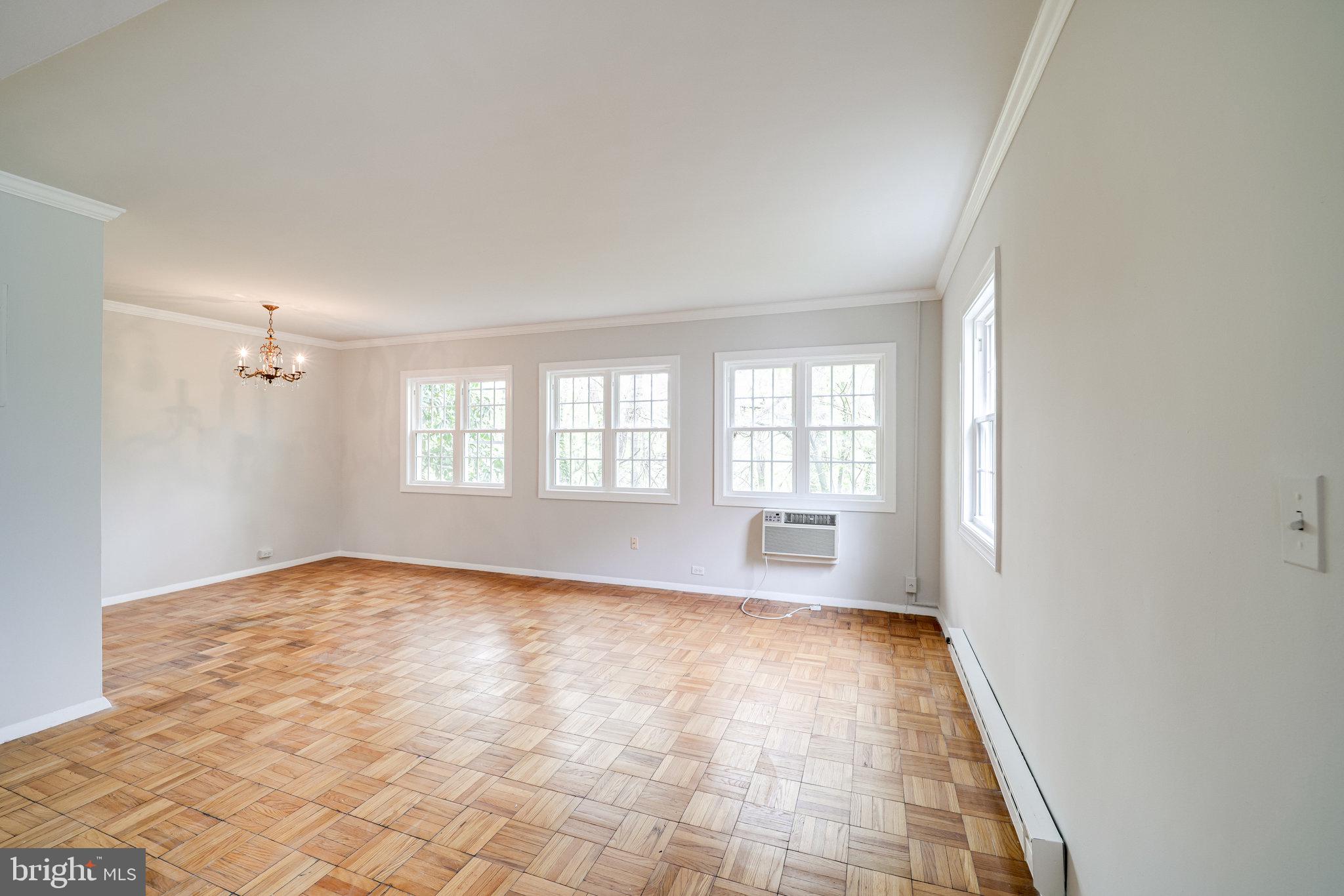 1609 Ripon Place Alexandria, VA 22302 - Photo 5 of 37