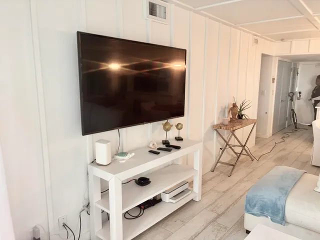 $14,000 | 420 Celestial Way, Unit 303, Juno Beach, FL 33408